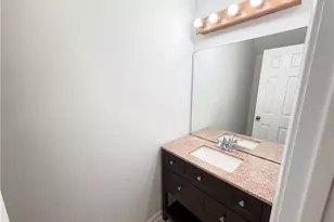 5073 Farm Valley Dr NE, Woodstock, GA 30188 - Photo 10