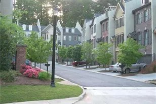 17 Oakhurst Common Dr, Decatur, GA 30030 - Photo 2