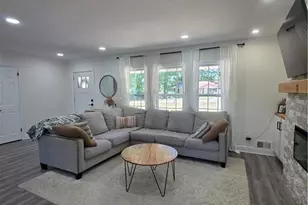 150 Sims St, Winder, GA 30680 - Photo 6