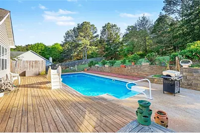 1405 Shiloh Oaks Drive, Loganville, GA 30052 - Photo 30