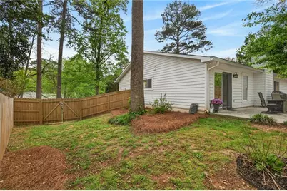 825 Lake Forest Circle, Roswell, GA 30076 - Photo 46