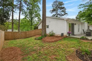 825 Lake Forest Cir, Roswell, GA 30076 - Photo 46