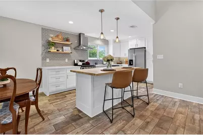 825 Lake Forest Circle, Roswell, GA 30076 - Photo 14