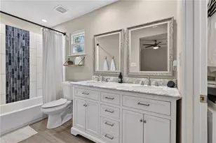 825 Lake Forest Cir, Roswell, GA 30076 - Photo 28