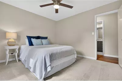 825 Lake Forest Circle, Roswell, GA 30076 - Photo 32