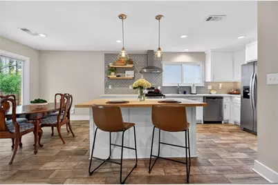 825 Lake Forest Circle, Roswell, GA 30076 - Photo 12