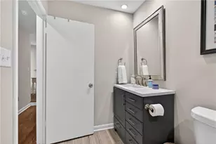 825 Lake Forest Cir, Roswell, GA 30076 - Photo 38