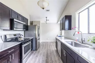 817 Riverstone Ln, Woodstock, GA 30188 - Photo 8