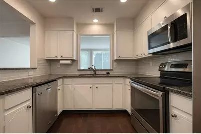 138 Woodmere Square NW, Atlanta, GA 30327 - Photo 10