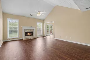 4615 Wheeler Creek Dr, Hoschton, GA 30548 - Photo 2