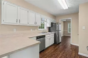 4615 Wheeler Creek Dr, Hoschton, GA 30548 - Photo 4