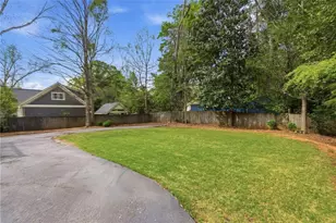 665 Iroquois Dr NE, Marietta, GA 30060 - Photo 36