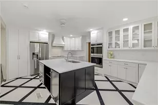 490 Maple St, Cornelia, GA 30531 - Photo 12