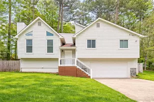 2340 Danielle Ct, Marietta, GA 30062 - Photo 2