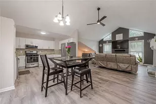 2340 Danielle Ct, Marietta, GA 30062 - Photo 14