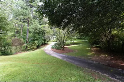 1311 Roxboro Drive, Atlanta, GA 30324 - Photo 4