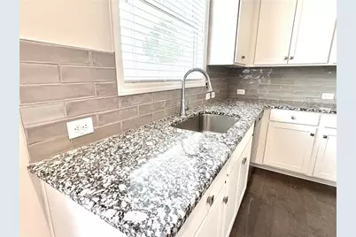 6085 Bay Point Cove, Flowery Branch, GA 30542 - Photo 8