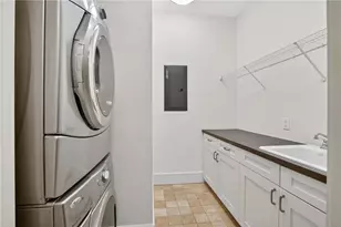 1065 Peachtree St NE, Atlanta, GA 30309 - Photo 24