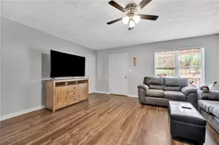 208 Creek Side Pl, McDonough, GA 30252 - Photo 6