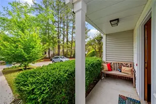 568 Stratford Green, Avondale Estates, GA 30002 - Photo 2