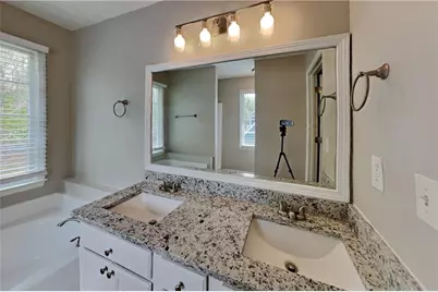 1311 Bustling Lane SW, Marietta, GA 30064 - Photo 10