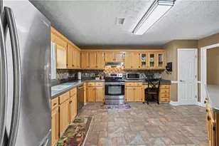 2910 Ivy Mill Dr, Buford, GA 30519 - Photo 12