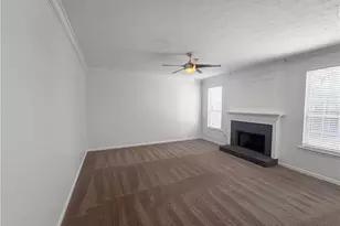 2662 Whispering Pines Dr, Grayson, GA 30017 - Photo 8