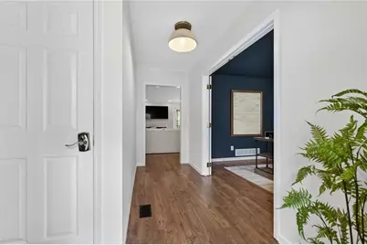 1069 Cliffridge Court SE, Marietta, GA 30067 - Photo 2