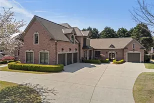 2725 Elkhorn Ct, Cumming, GA 30041 - Photo 4