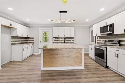 8778 Homewood Court, Riverdale, GA 30274 - Photo 6