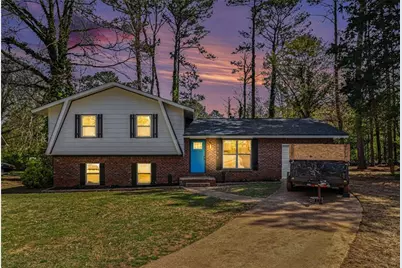 8778 Homewood Court, Riverdale, GA 30274 - Photo 2