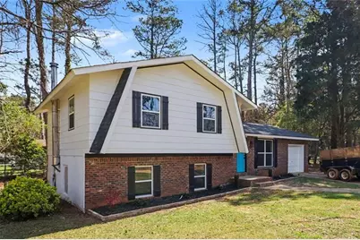 8778 Homewood Court, Riverdale, GA 30274 - Photo 4