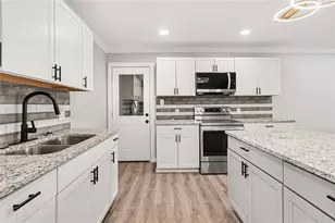 8778 Homewood Ct, Riverdale, GA 30274 - Photo 8