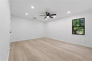 5456 Forest Pines Dr, Lithonia, GA 30058 - Photo 12