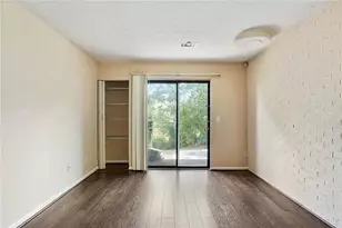 76 Sandalwood Cir, Lawrenceville, GA 30046 - Photo 4