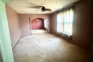 5130 Lost Dutchman Dr, Lithonia, GA 30038 - Photo 12