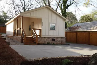 5120 Railroad Avenue, Flowery Branch, GA 30542 - Photo 1