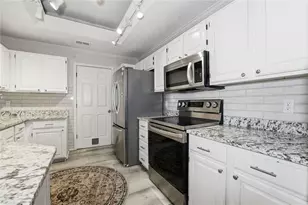 1315 McGill Park Ave NE, Atlanta, GA 30312 - Photo 18