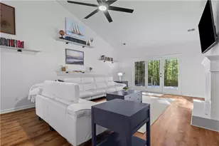 245 E Creek Cir, Roswell, GA 30076 - Photo 8