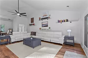 245 E Creek Cir, Roswell, GA 30076 - Photo 10