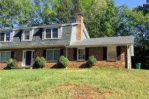 4450 Abingdon Dr, Stone Mountain, GA 30083 - Photo 2