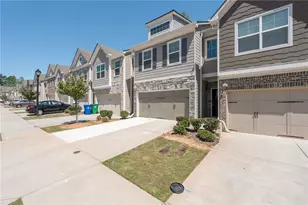 2251 Mulsanne Dr, Lithonia, GA 30058 - Photo 2