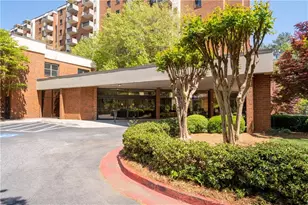 300 Johnson Ferry Rd, Sandy Springs, GA 30328 - Photo 4