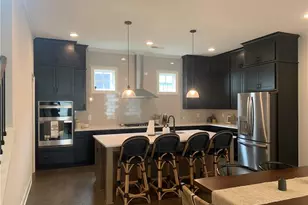 6435 Halcyon Garden Dr, Alpharetta, GA 30005 - Photo 4