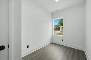 111 Joseph E. Lowery Blvd NW, Atlanta, GA 30314 - Photo 6