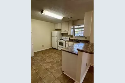 7025 Brentwood Court, Riverdale, GA 30296 - Photo 6