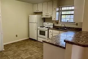 7025 Brentwood Ct, Riverdale, GA 30296 - Photo 6