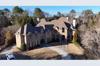 453 Londonberry Road, Atlanta, GA 30327 - Photo 2