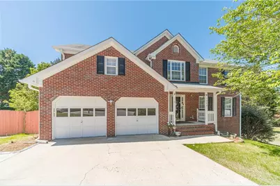 1545 Summit Pond Circle, Loganville, GA 30052 - Photo 2