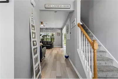 906 Milton Circle, Loganville, GA 30052 - Photo 4